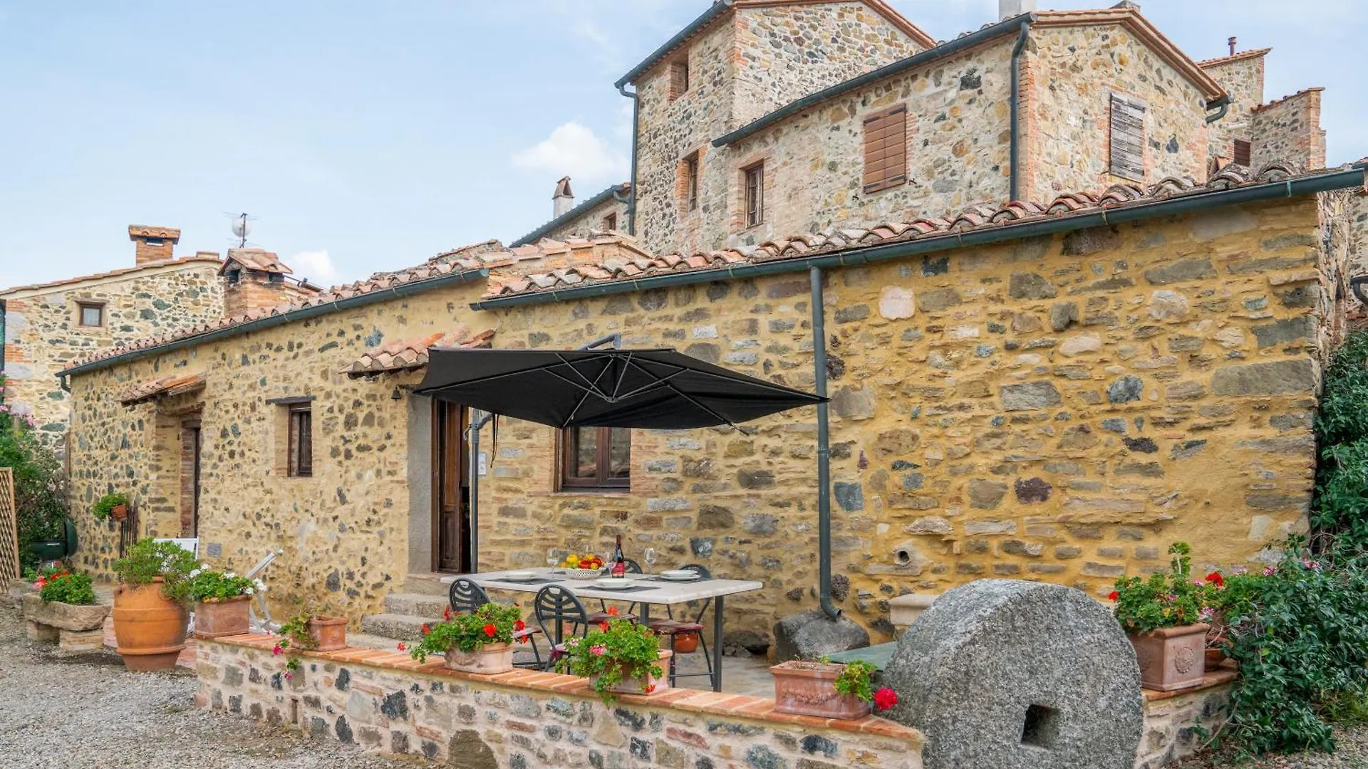 Country house Borgo Cerbaiola Guest House Montecastelli Pisano Italy